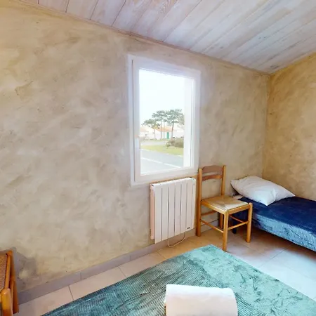 La Bleu 300 M De La Holiday home