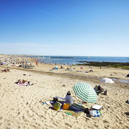 度假居 La Bleu 300 M De La