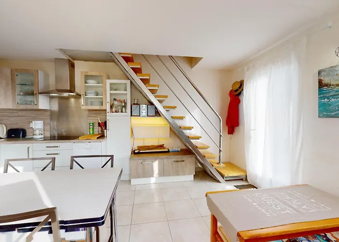 La Bleu 300 M De La * 布雷蒂诺斯梅尔